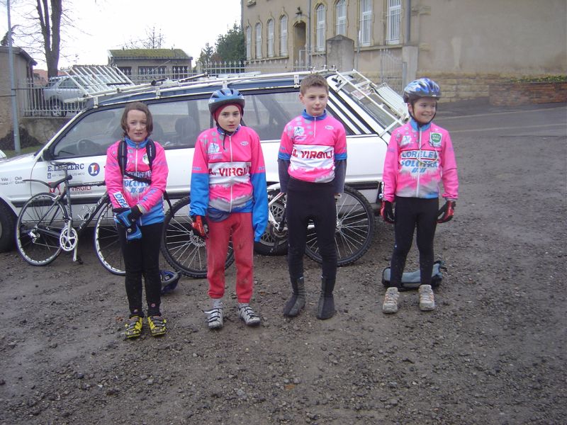 gal/Saison_2006/equipes_coureurs_2006/Copie de Coureurs 2006 004.jpg